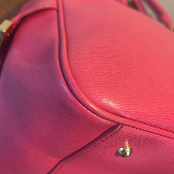Ralph Lauren   Satchel   Leather like Epi  Pink  Goldtone hardware  Beautiful - Picture 12 of 16